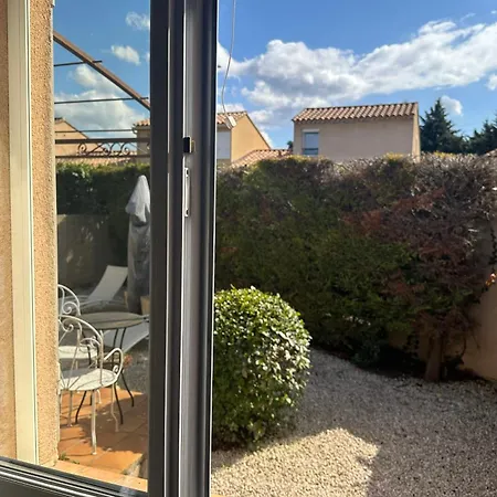 At Tinou's Spacious Quiet House With Garden For 2 People * L'Isle-sur-la-Sorgue