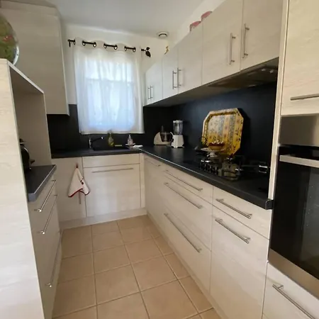 Holiday home At Tinou's Spacious Quiet House With Garden For 2 People *